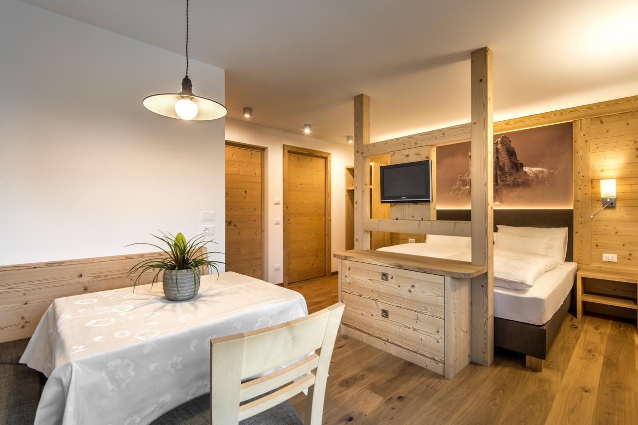 Hotel Garni Larix à Calfosch Extérieur photo