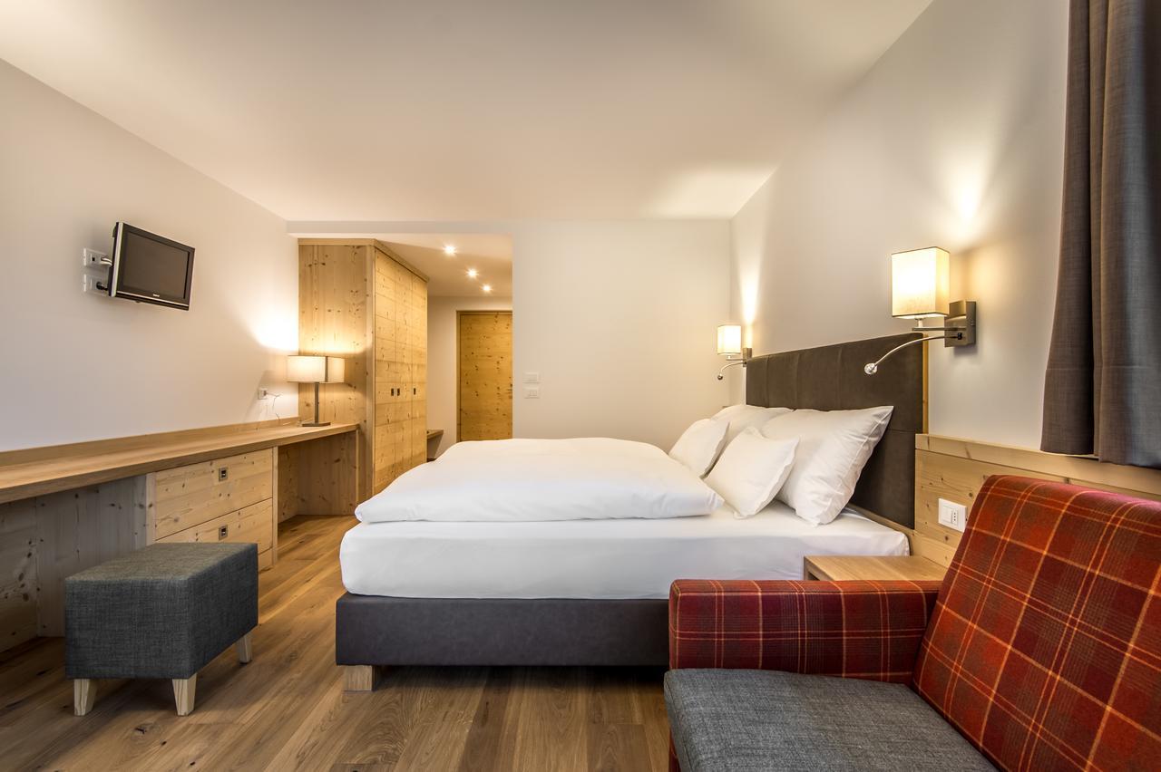 Hotel Garni Larix à Calfosch Extérieur photo